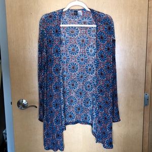 Light weight cardigan